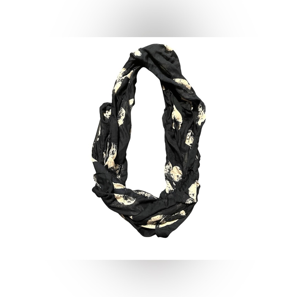 H&M | Black & Creamy White Heart Print Infinity Scarf